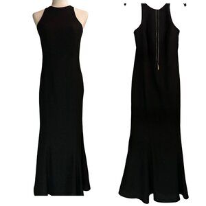 Chic Black Sleeveless Gown